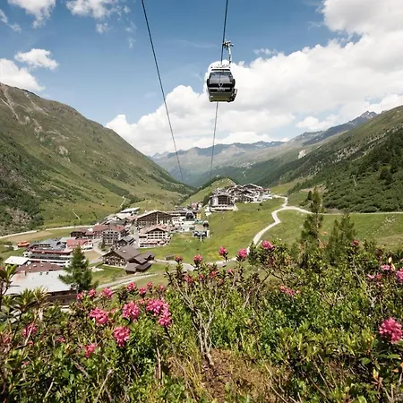 호텔 Smarthotel Bergresidenz - Adults Only 3*